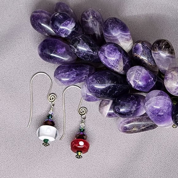 NWOT Earrings Red White & Green w/ Swarovski Crystals Handmade SS Ear wires 2" - Picture 2 of 10